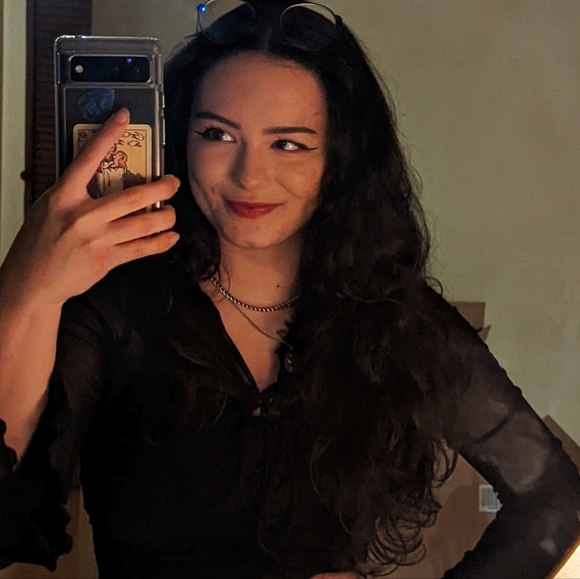 Meet your Posher, Maya - Picture 1 of 1